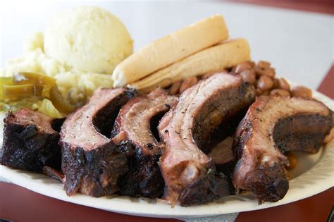Barbeque in dallas - Doe's BBQ N' More, Dallas, Texas. 18,808 likes · 18 talking about this · 1,027 were here. Our goal at Doe's BBQ N More is to make the best darn barbecue you ever had. With a variety of tasteful food...